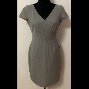 Banana Republic Gray Short Sleeve Dress Size 8P